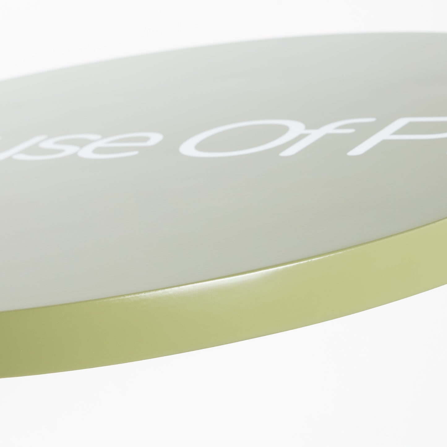 With its durable construction, the Customized Round Blade Sign is resistant to fading, UV rays, and physical damage, making it a long-lasting investment.