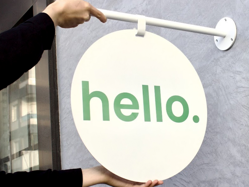 Flag Sign- Round – Adroniki