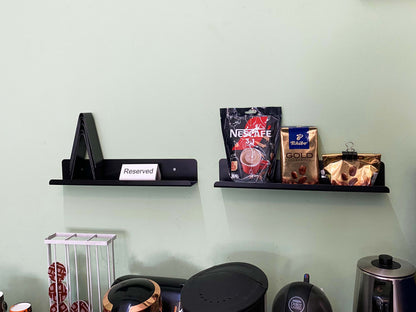 Maximize wall space while adding a touch of sophistication with our wall-mounted metal shelves. Perfect for organizing books, décor, and kitchenware, these durable shelves combine style and functionality. Customizable in size and color, they seamlessly blend into any space, whether it's at home, in a café, or an office. Choose quality and efficiency for your organizational needs.

