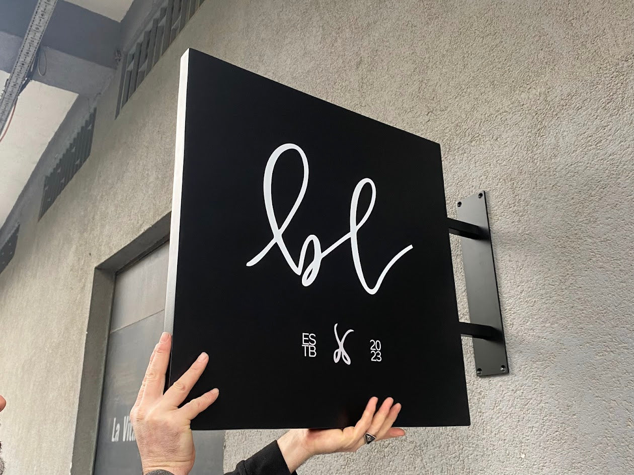 Eye-catching double-sided square blade sign with vibrant color printing, thick edges, and an aluminum frame, offering long-term outdoor use and maximum exposure for your business.
