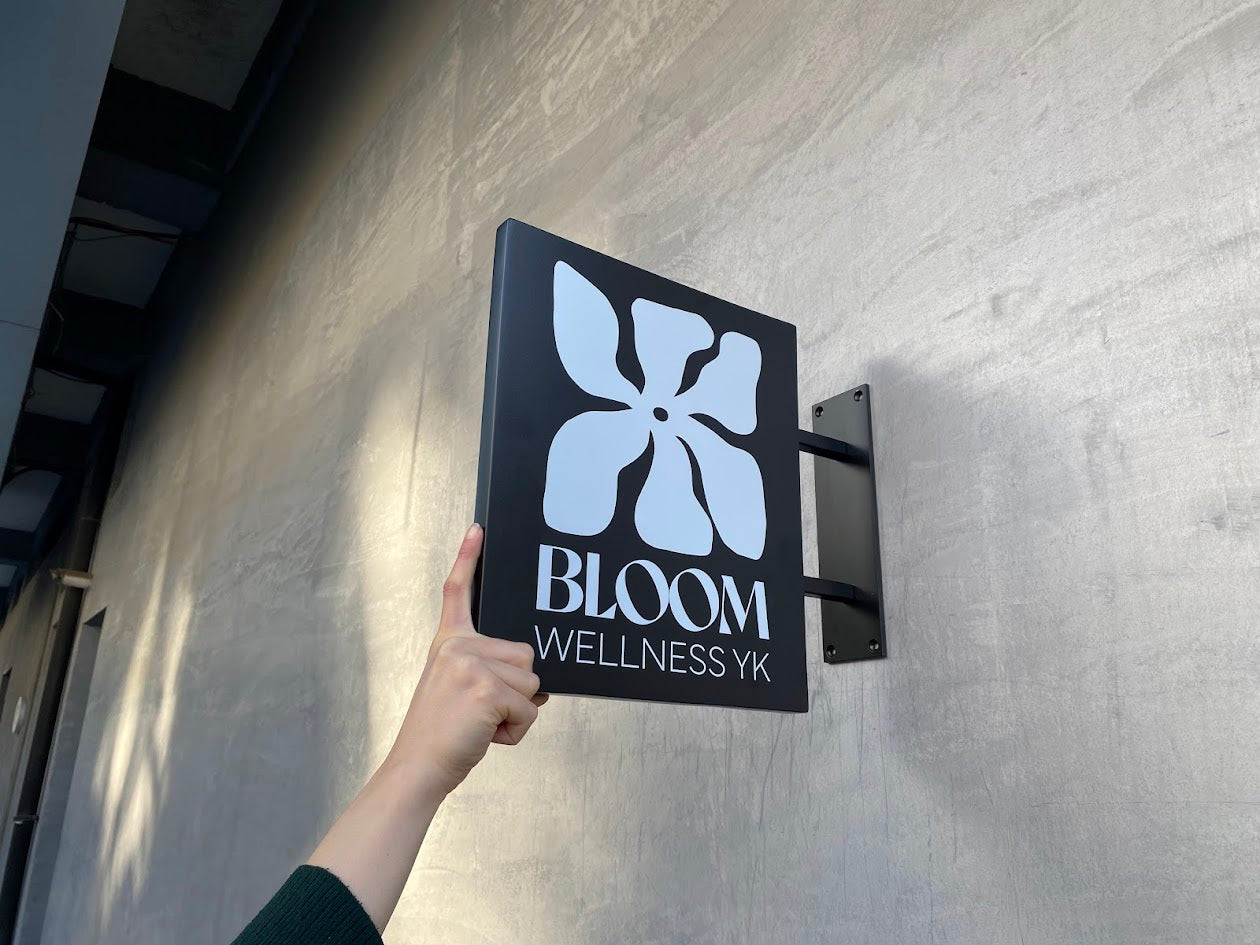 Aluminum double-sided square blade sign with customizable size and color options, thick edges for enhanced durability, and a professional look that fits perfectly in both indoor and outdoor locations.
