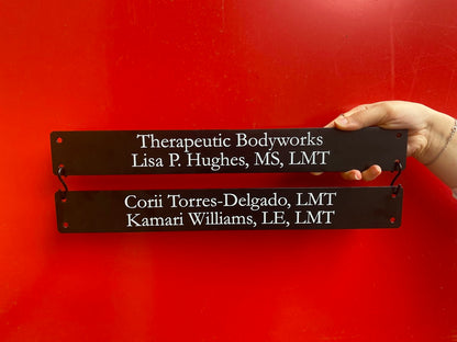 Used at outdoor events, these boards are made from weather-resistant materials, creating a long-lasting and effective communication tool. Their visually appealing designs attract participants' attention.

