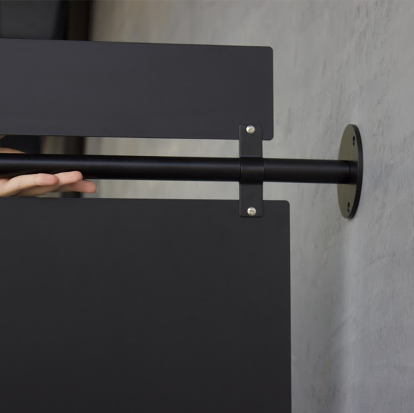 Quick and Easy Setup: The metal extension panel flag sign offers a quick and easy setup. It can be practically used in any area of your business.

Custom Storefront blade sign
storefront flag sign
business sign
wall hanging flag sign
logo printing blade sign
cafe display blade sign