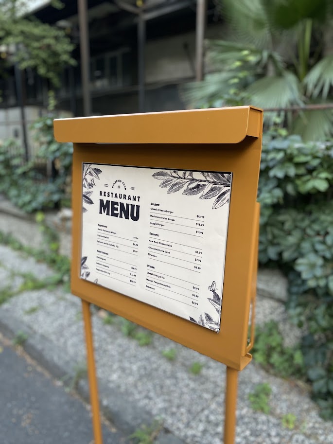 The Rechargeable Led Menu Board is designed to be as flexible as possible, making it ideal for businesses with changing display needs. Whether you're running a pop-up shop, a café, or a retail store, this board can be used as a free-standing unit or mounted on a wall. Its lightweight and portable design mean you can move it around easily, and because it comes with a detachable LED light, you can even use it for photo opportunities, making it perfect for events or special occasions. The Rechargeable Led Menu
