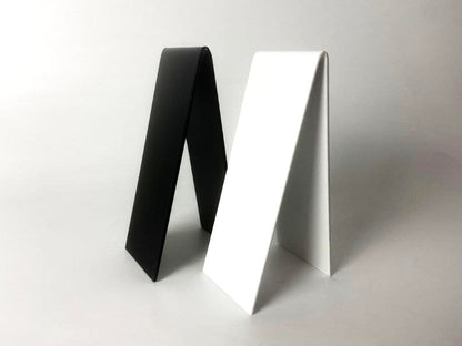 Stackable aluminum table signs for restaurants and cafes