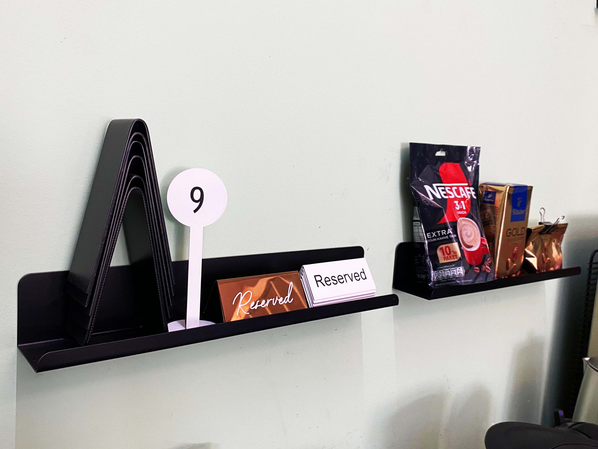 Elevate your home, office, or café with our stylish wall-mounted metal shelves. Perfect for organizing and displaying essentials, these shelves combine modern aesthetics with unmatched durability. Available in customizable sizes and colors, they save space while enhancing your décor. Ideal for kitchens, offices, and retail environments, these versatile shelves are designed for long-lasting use, making them the perfect addition to any room. Optimize your wall space and create a more organized, visually appea